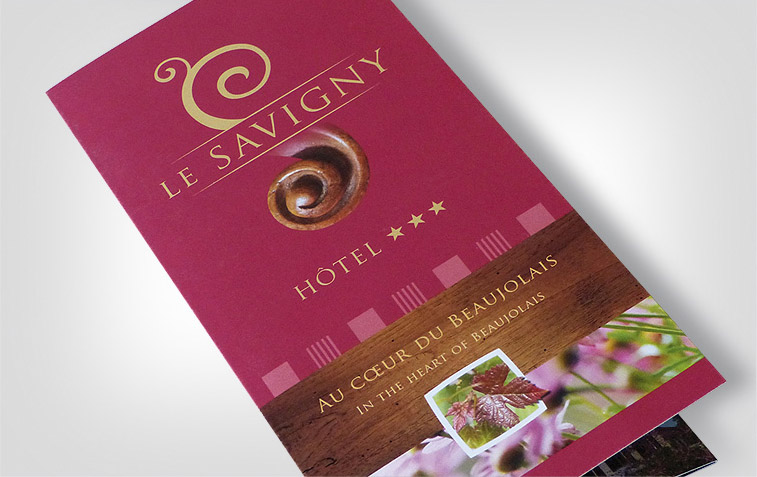 hotel-le-savigny-creation-flyer-3-volets